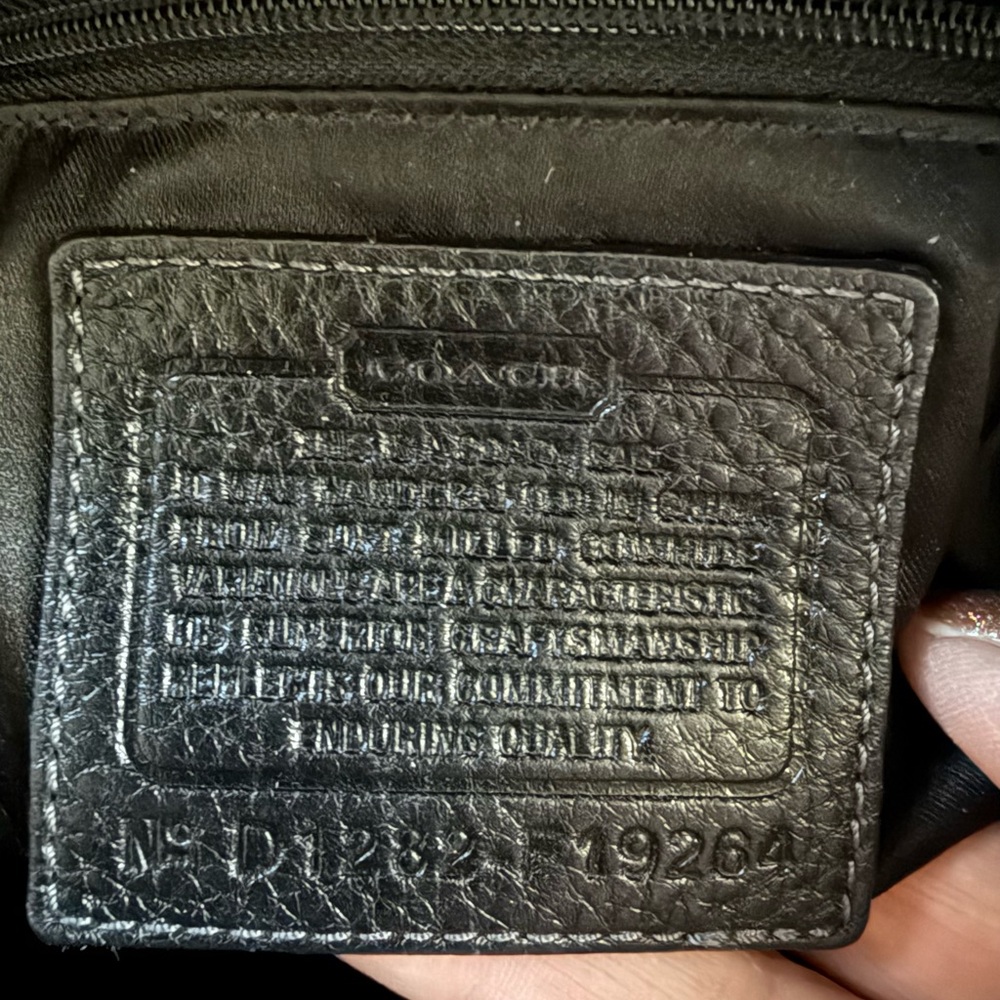Coach Penelope F19264 tote/shoulder bag - black pebbled leather EUC - Picture 7 of 8